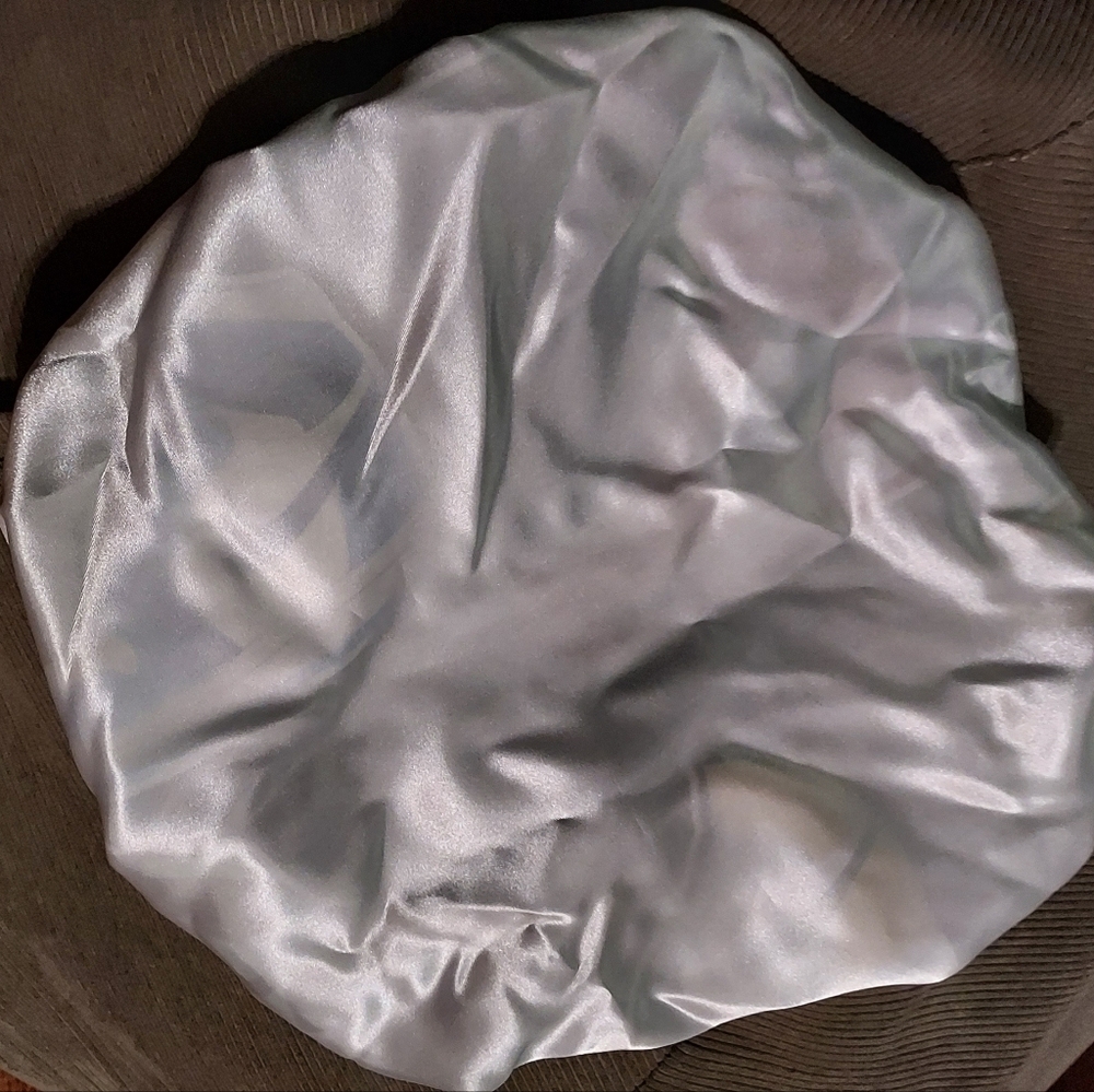 HAIR BONNET (SATIN) - Picture 2 of 3